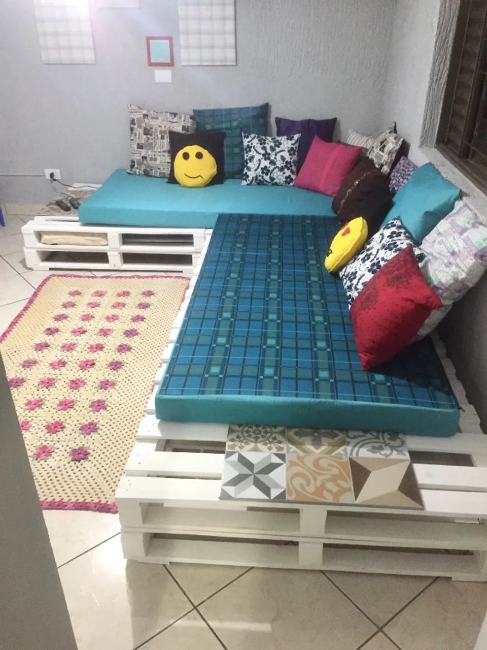 SOFÁ-CAMA DE PALLET COMPLETO | 8 PALLETS | COLCHÕES | ALMOFADAS - Foto 4