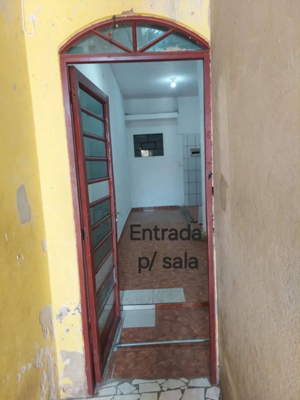 Alugua-se Casa V.Haro 3 comodos R$ 1000,00 - Foto 4