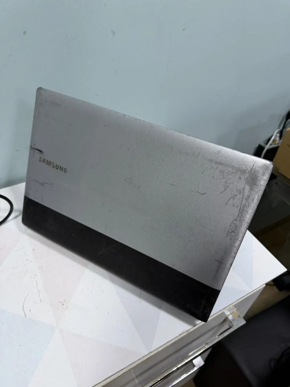 Notebook Samsung RV411 AMD Radeon 4GB RAM HD 300GB com Teclado Externo -  - Foto 3