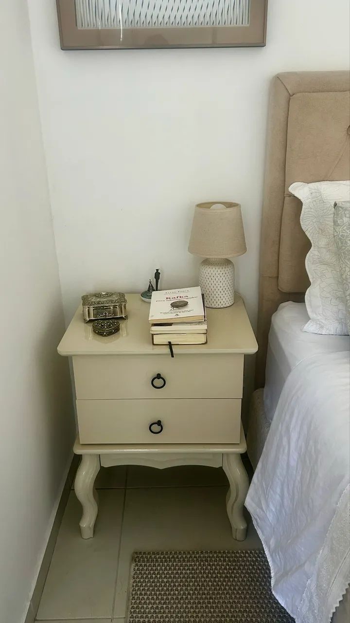 Mesa de cabeceira