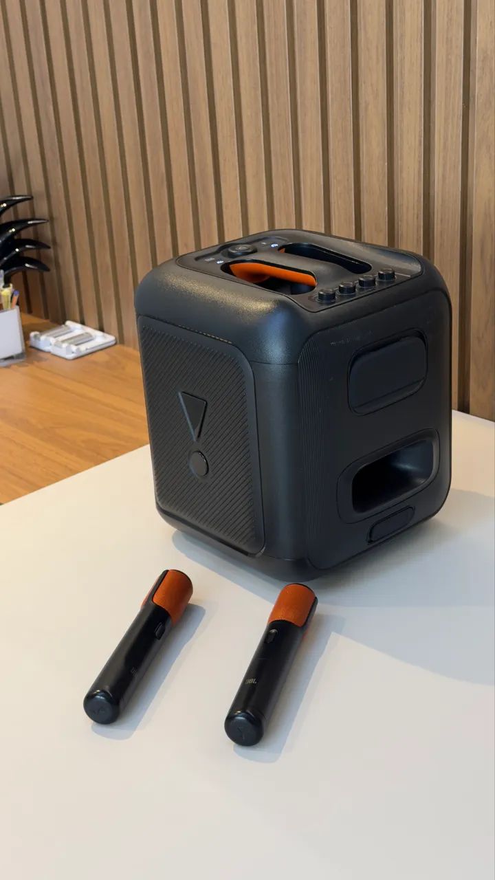 Jbl Partybox Encore com 2 microfones exelente  - Foto 4