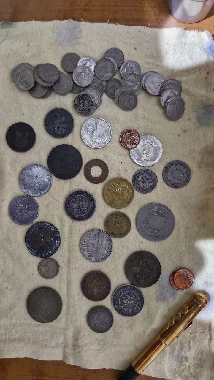 Moedas e latas antigas - Foto 2