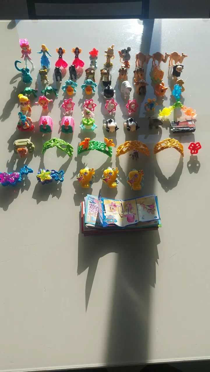 Lote de brinquedos Kinder  - Foto 2