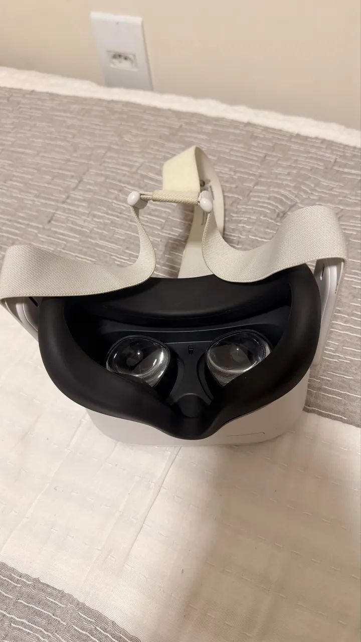 Óculos de realidade virtual Meta Quest 2  - Foto 3