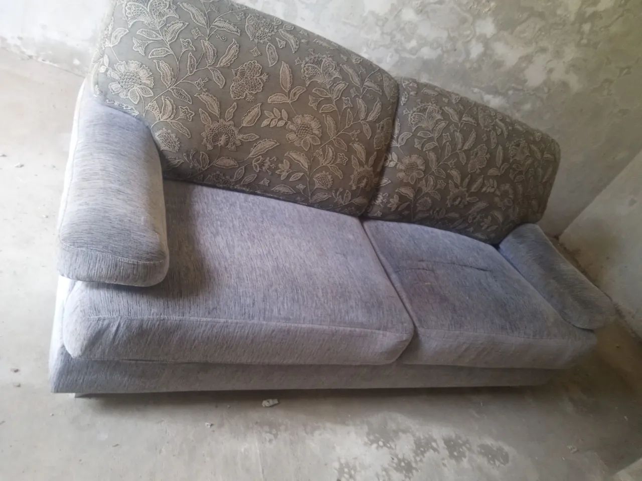 Vende sofá grande não entrego 