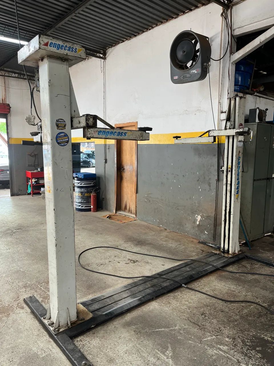 Elevador Engecass 2500 kl