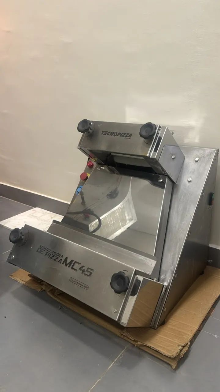Modeladora de Pizza Tecnopizza MC 45