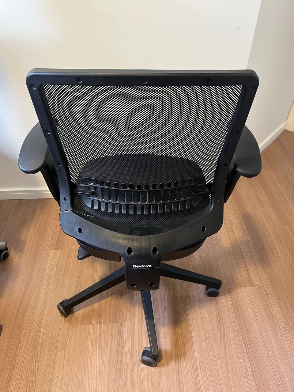 Cadeira flexform com pistão a gás - Foto 2