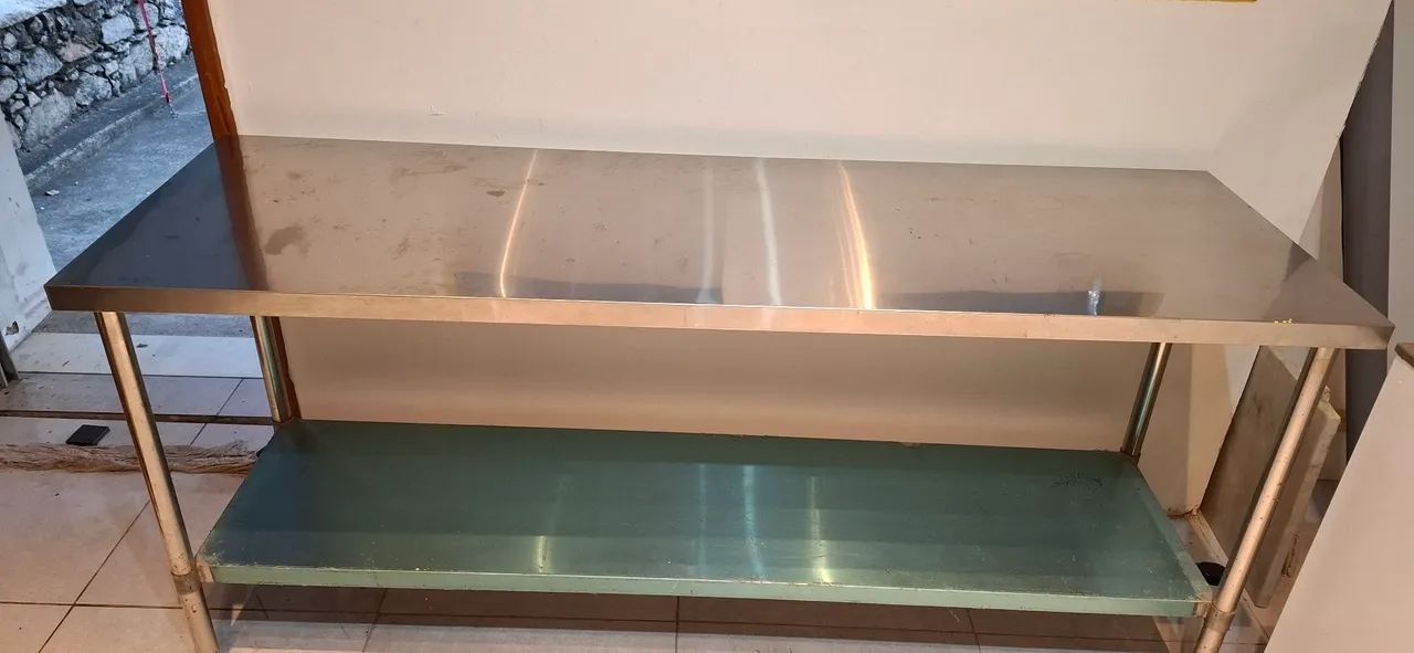 Bancada em inox com duas prateleiras - Foto 3