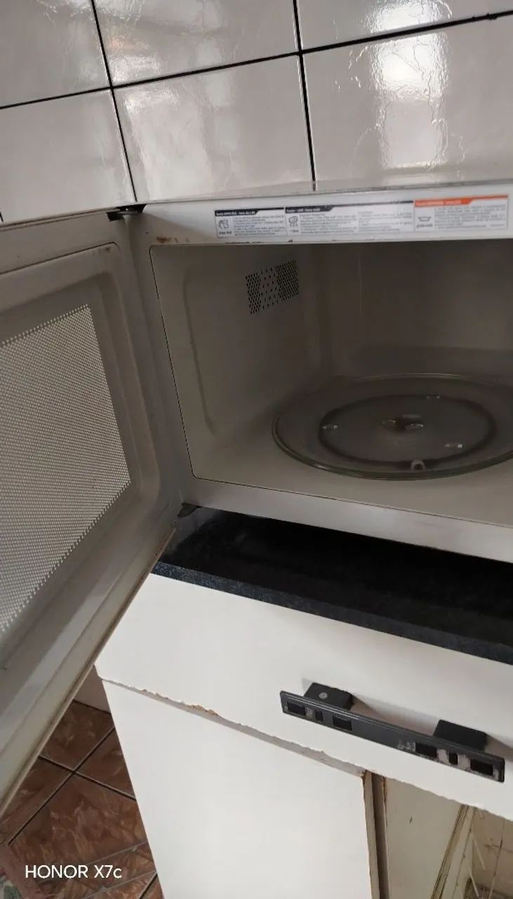Microondas Mídia 21 litros super conservado!! Ótimo microondas..  - Foto 3