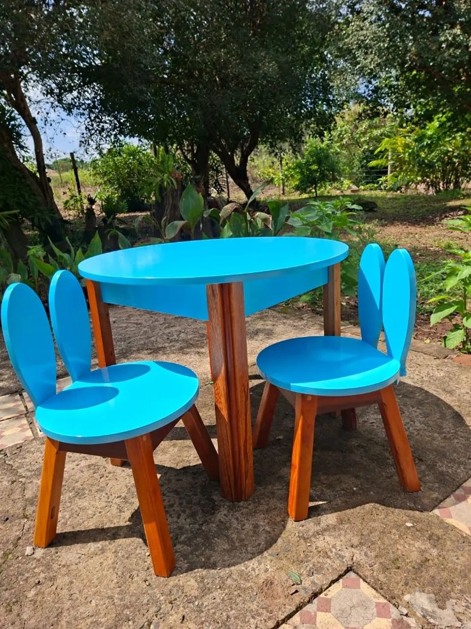 Kit de Mesa Infantil com 2 Cadeirinhas de Coelho - Foto 3