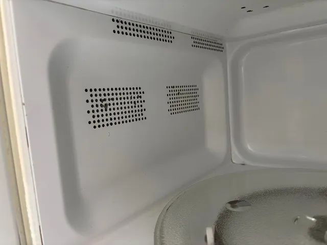 Microondas Electrolux MEP37 - 27 Litros - 127 Volts - Branco - Foto 3
