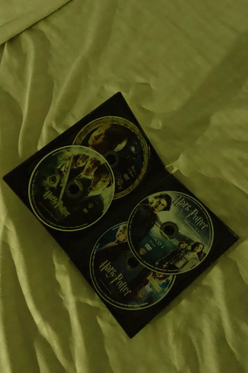 Edição Limitada Original anos 1-2-3-4/ 4 DVDs - Foto 2