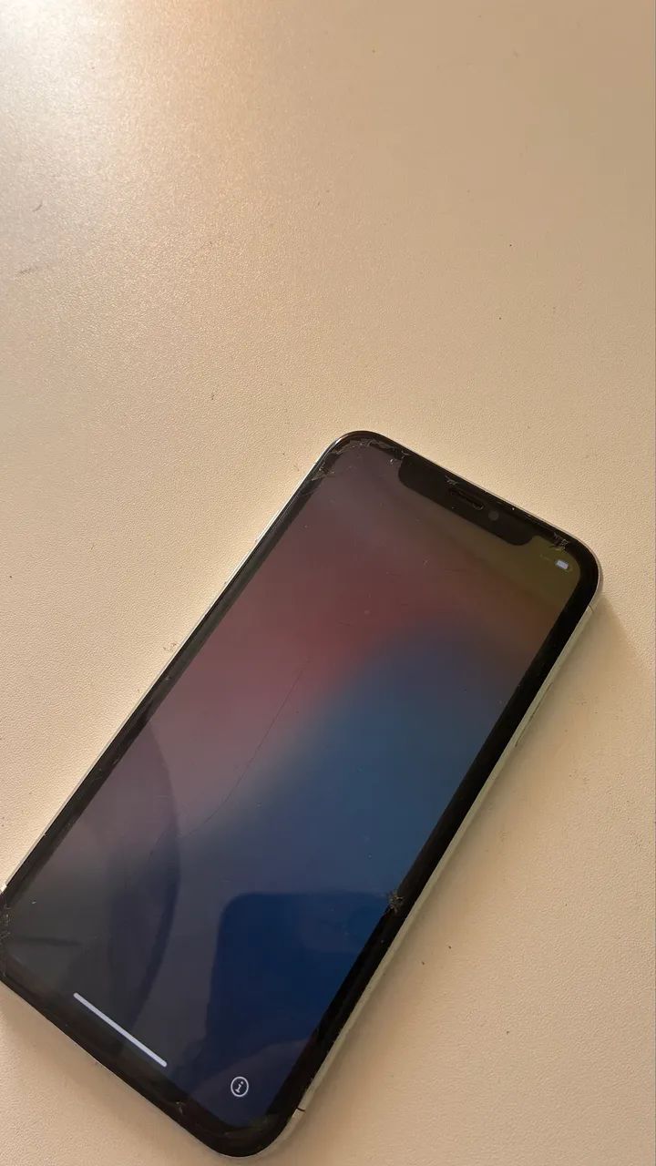 Vendo IPhone XR - Foto 2