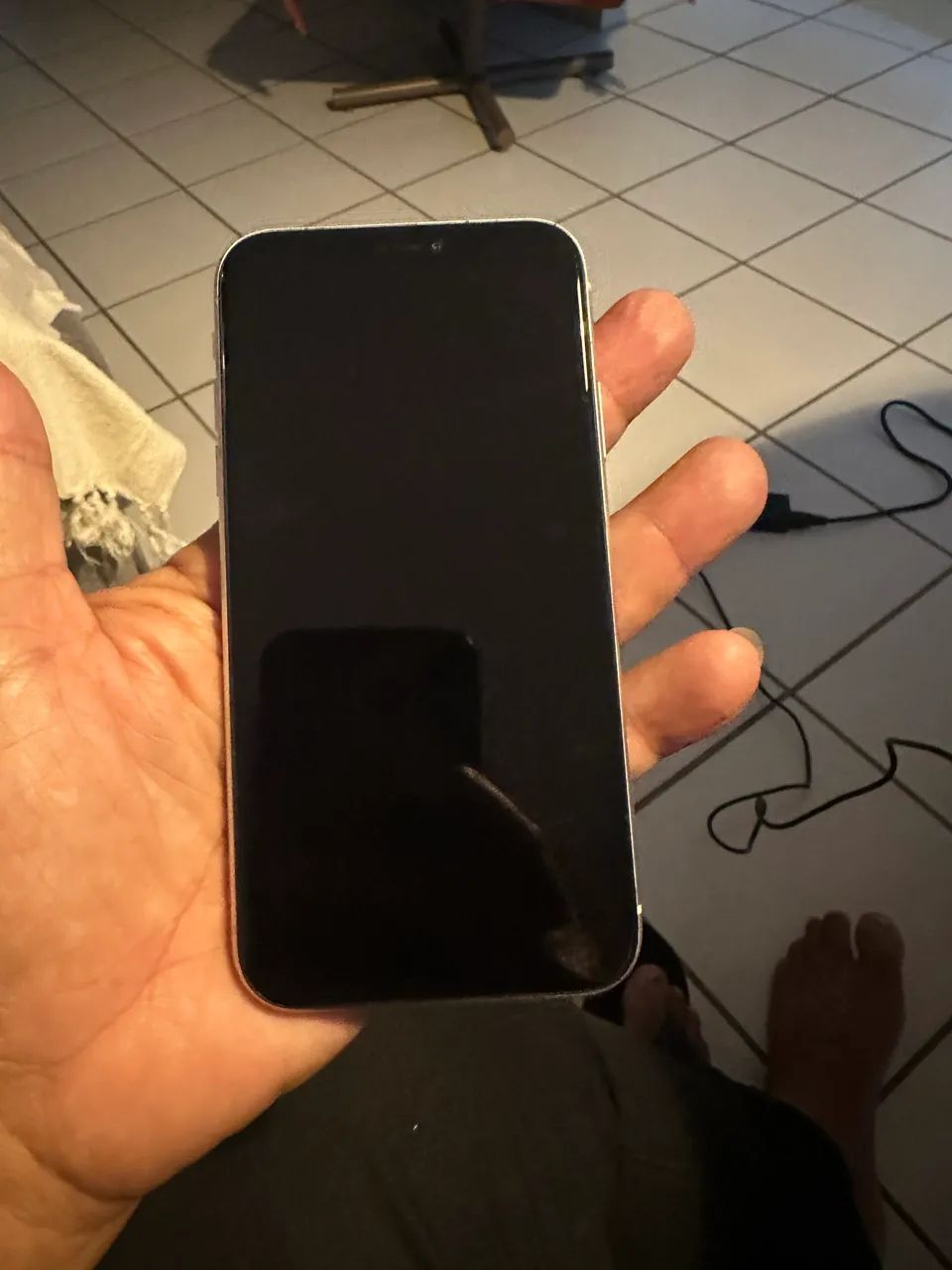 iPhone XR 64 GB, com 81% de bateria  - Foto 2