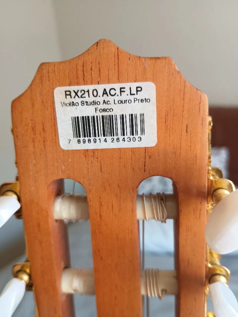 Violão tampo maciço  - Foto 4