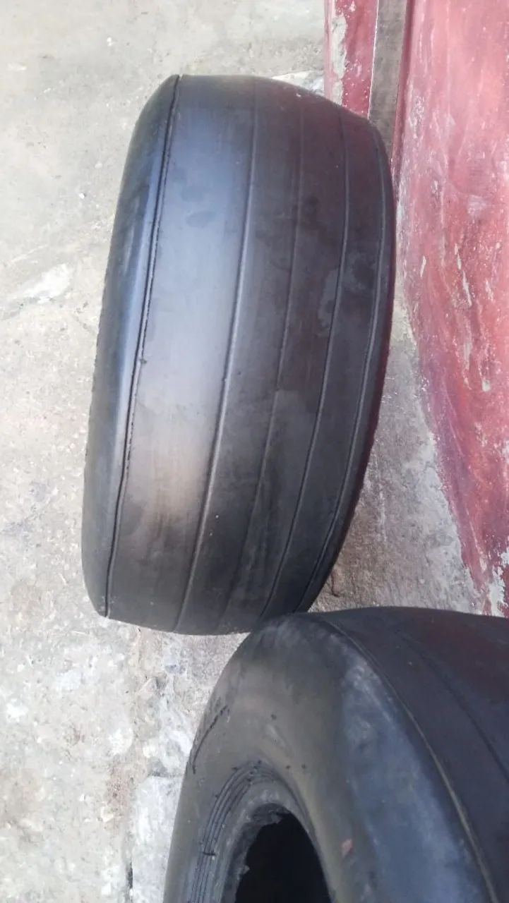 Par de pneu traseiro pra buggy - Foto 3