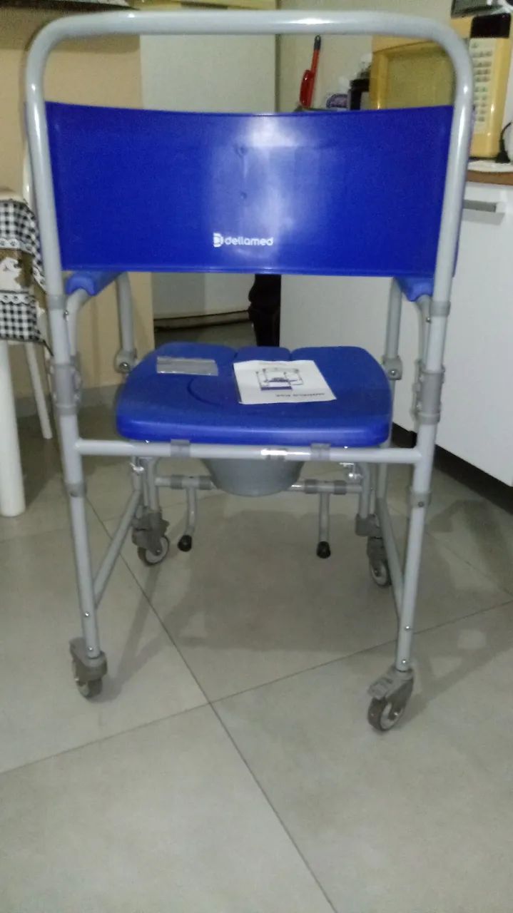 Cadeira de banho Dellamed D45 - Foto 4