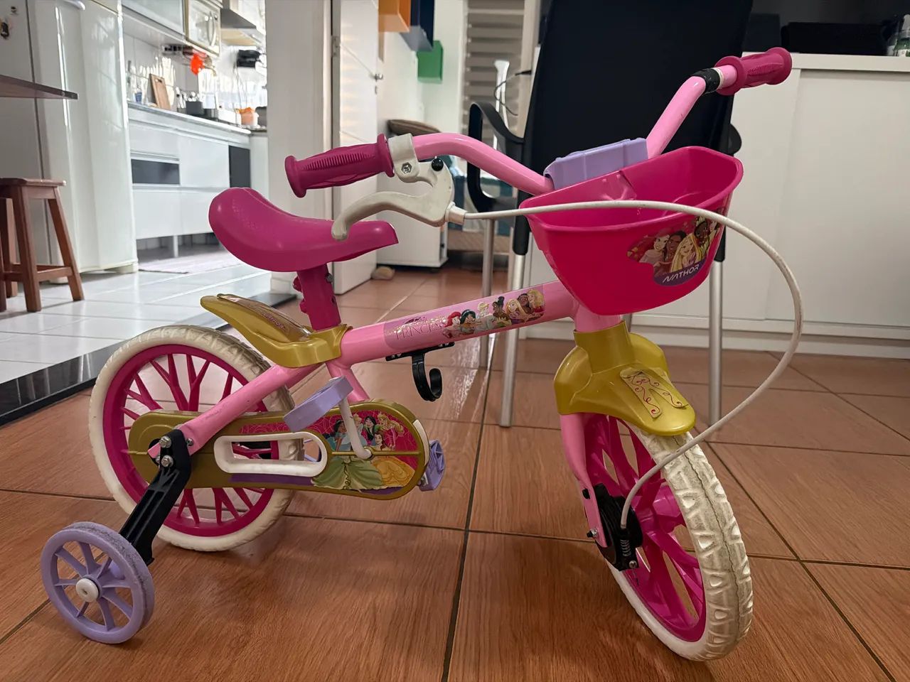 Bicicleta Infantil Rosa com Rodinhas - Linda e Pronta para Usar!