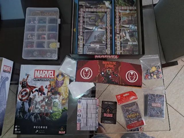 Jogo de Tabuleiro Marvel Battlegrounds - Foto 3