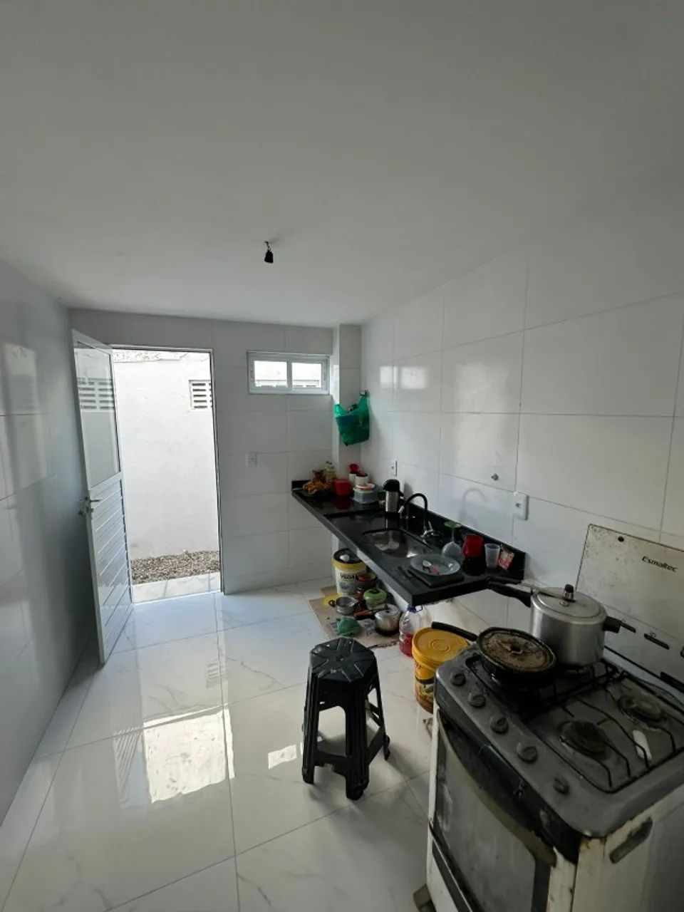 Apartamento na Torre com 02 quartos, sendo 01 suíte e ótima localização. - Foto 4