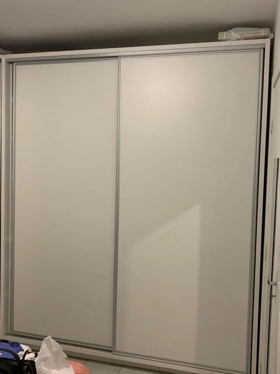 QUARDA ROUPAS EM EXCELENTE ESTADO - Foto 3