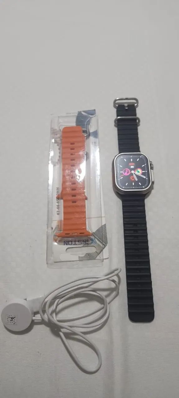 Smartwatch com duas pulseiras