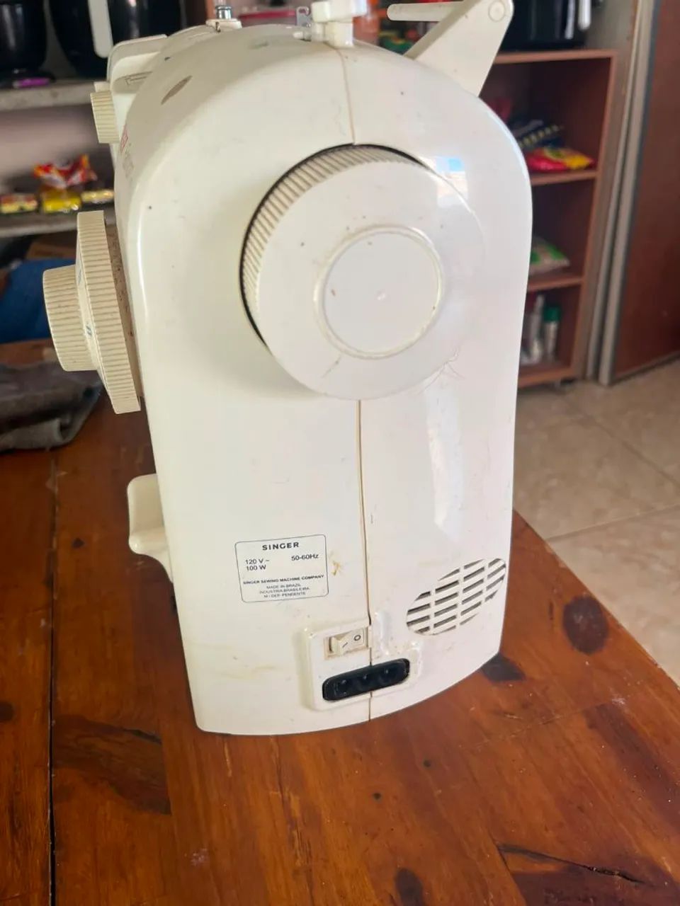 Máquina de costura  - Foto 2