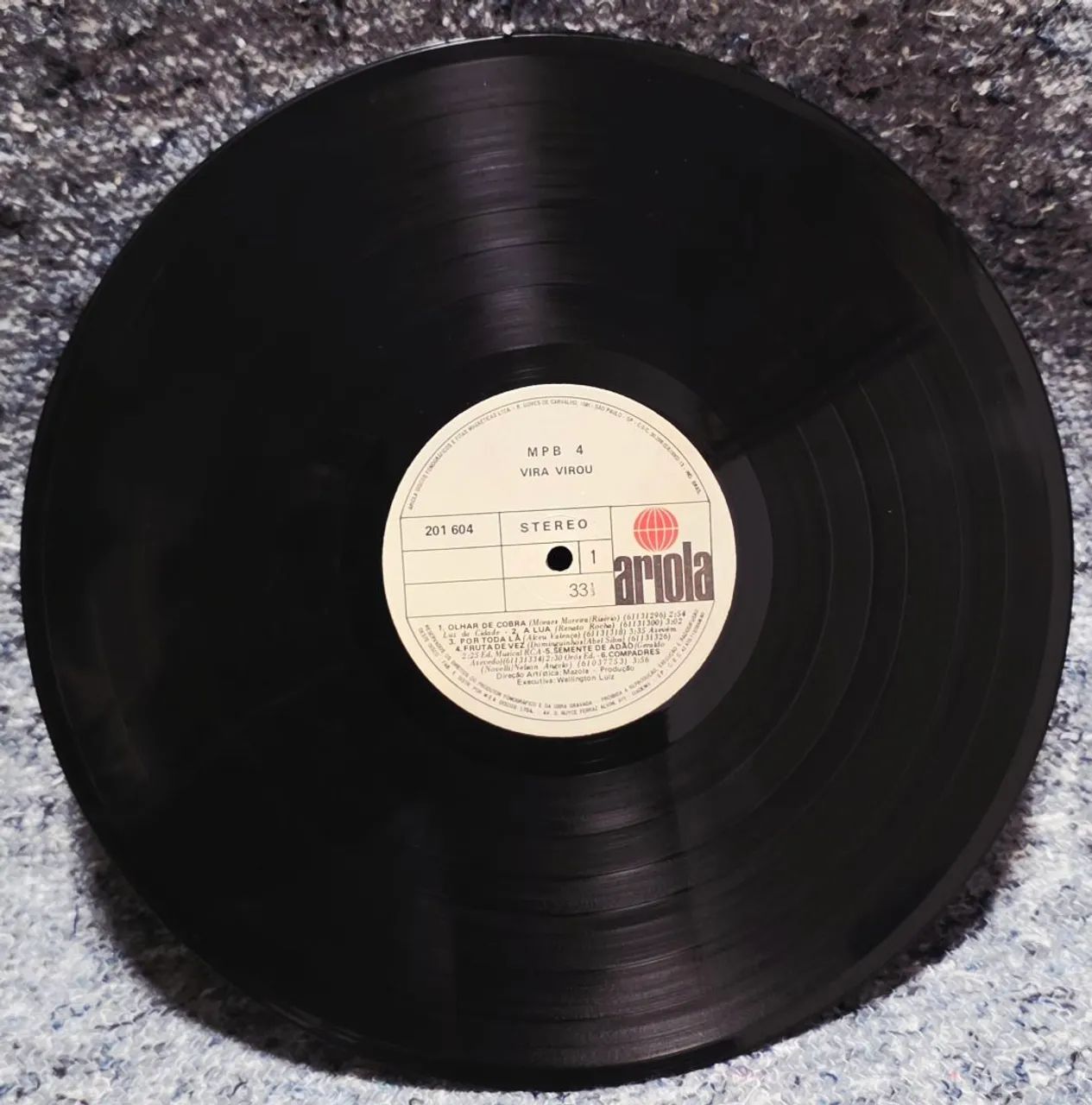 Disco de vinil  (LP) MPB4 - Vira Virou - Foto 4