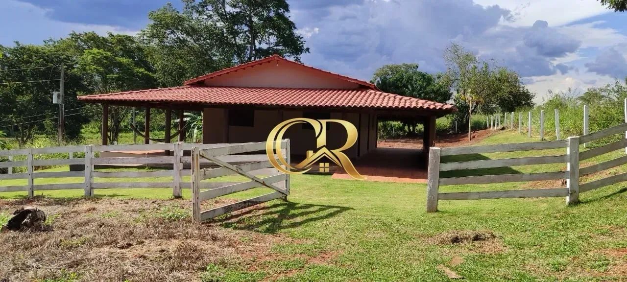 Chácara em Araçu