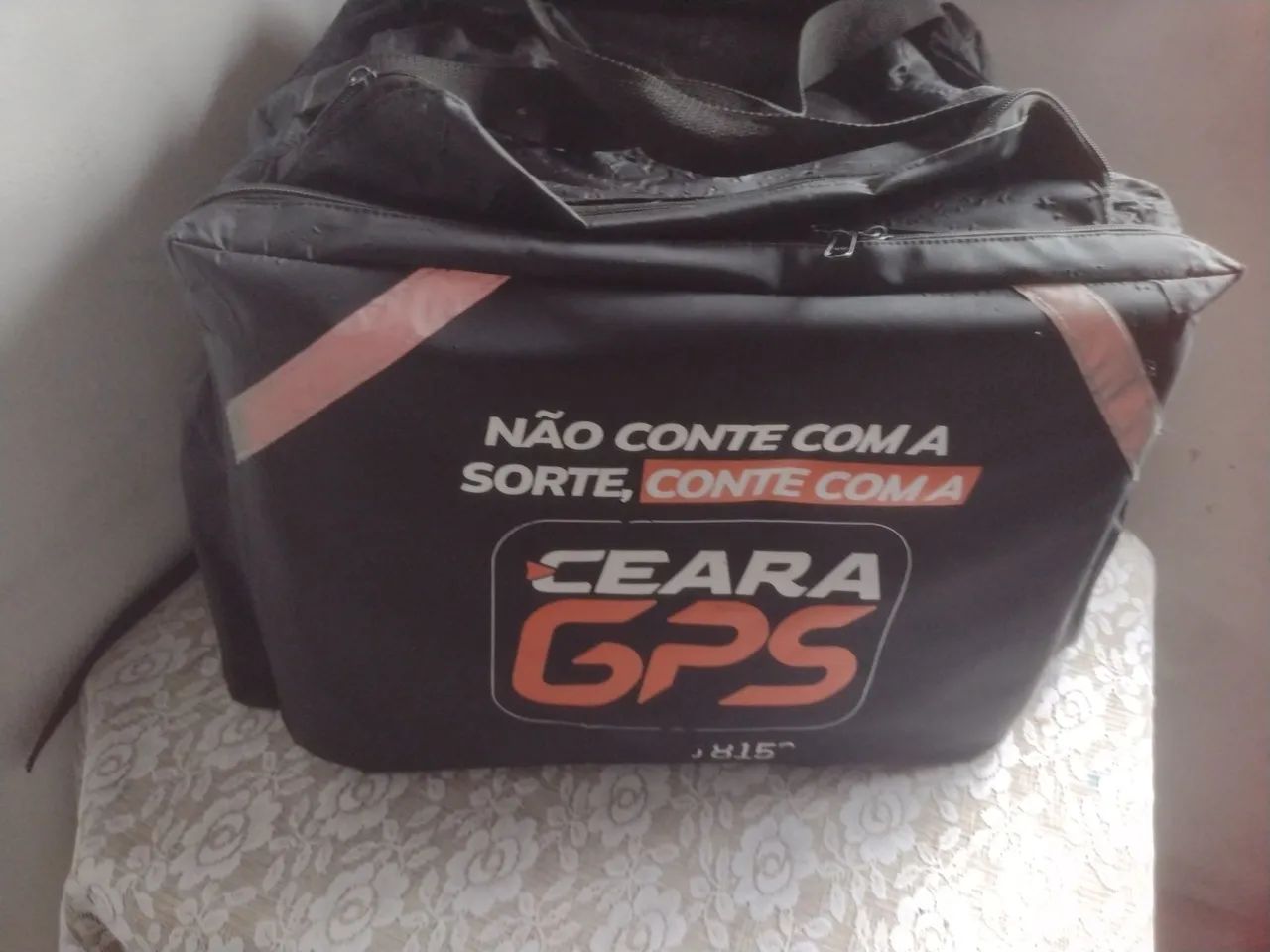 Vendo uma bag nova e bem conservada 