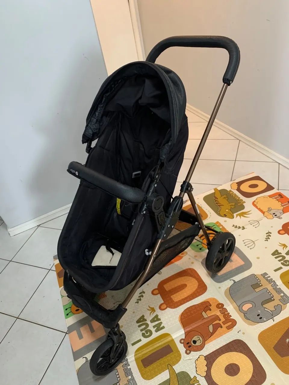 CARRINHO DE BEBÊ 