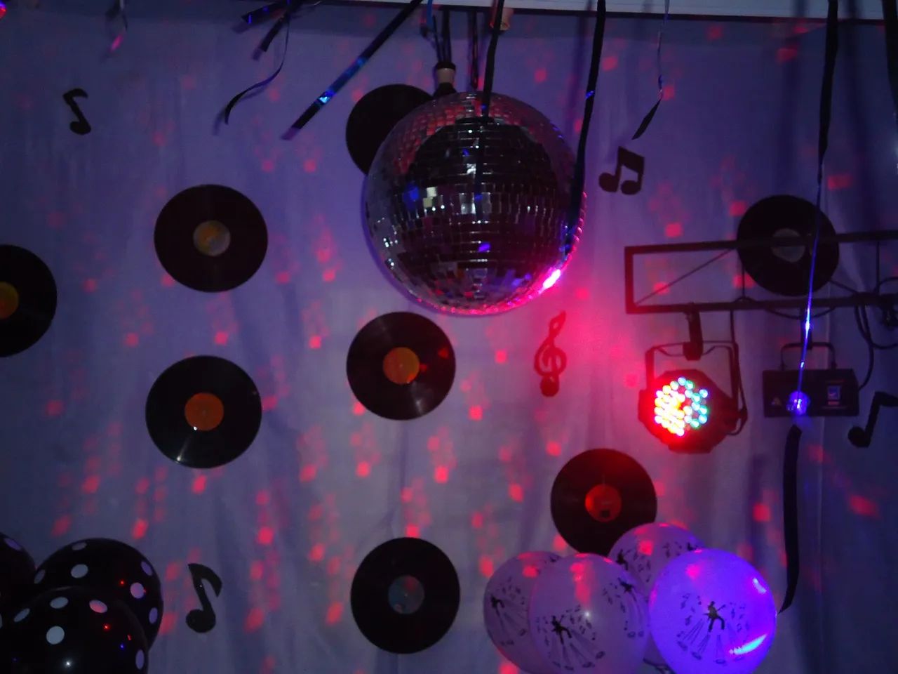 Faça já seu orçamento de dj som iluminação para festas  - Foto 5