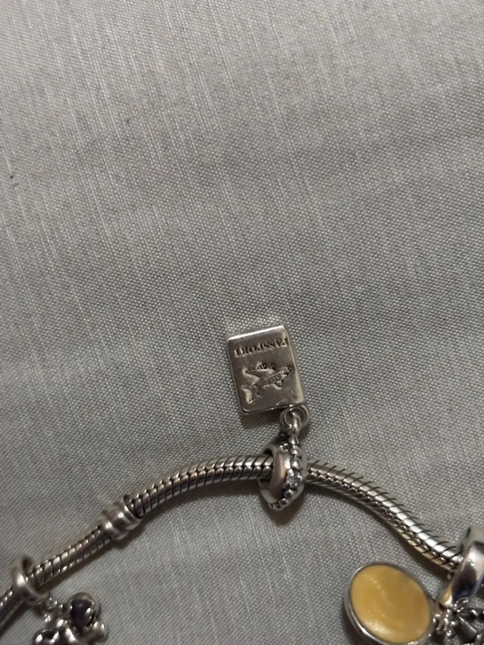 Pulseira Pandora original com berloques  - Foto 5