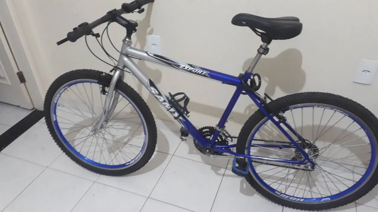 Vendo bike com upgrades, pouco rodada e no precinho 