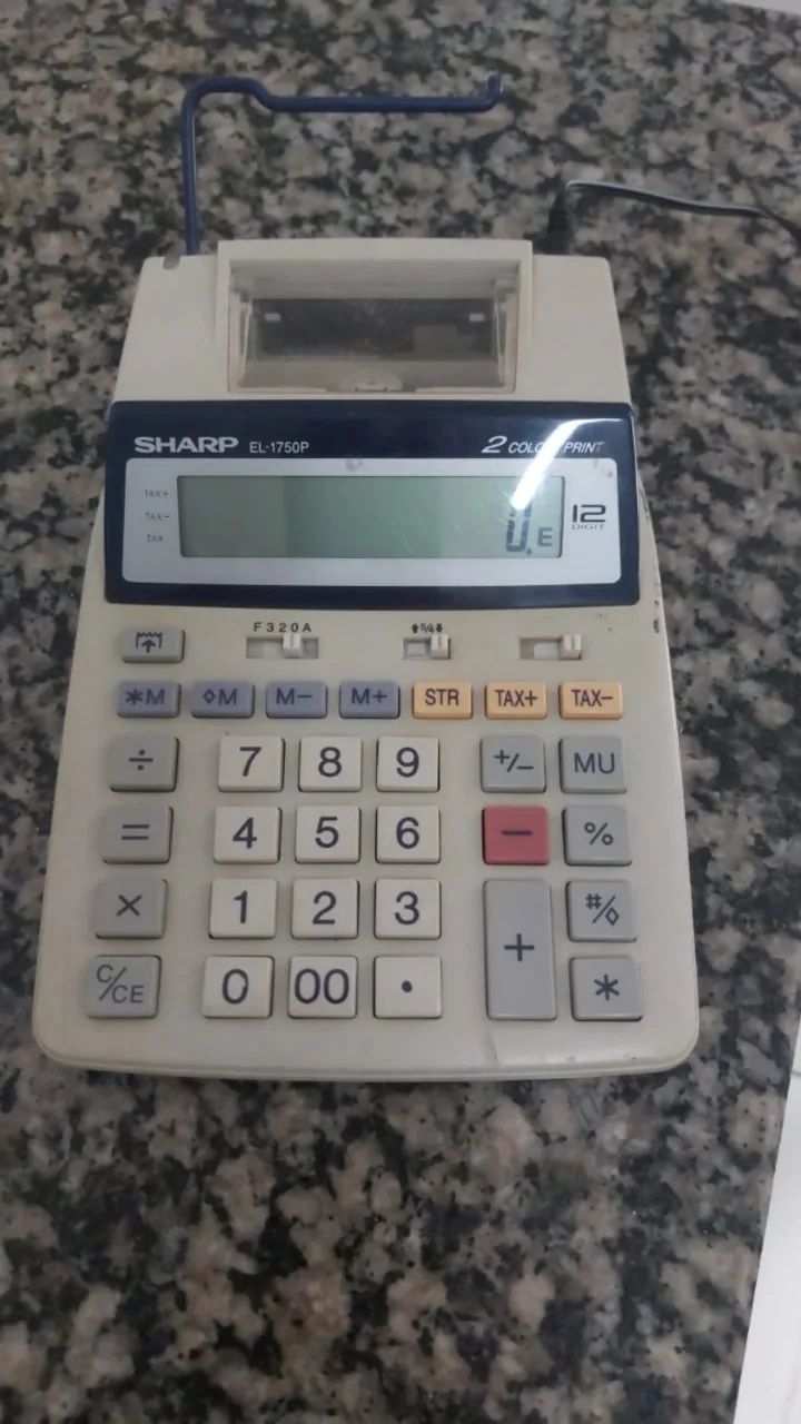 Calculadora SHARP  EL-1750P - Antiga. Funcionando.
