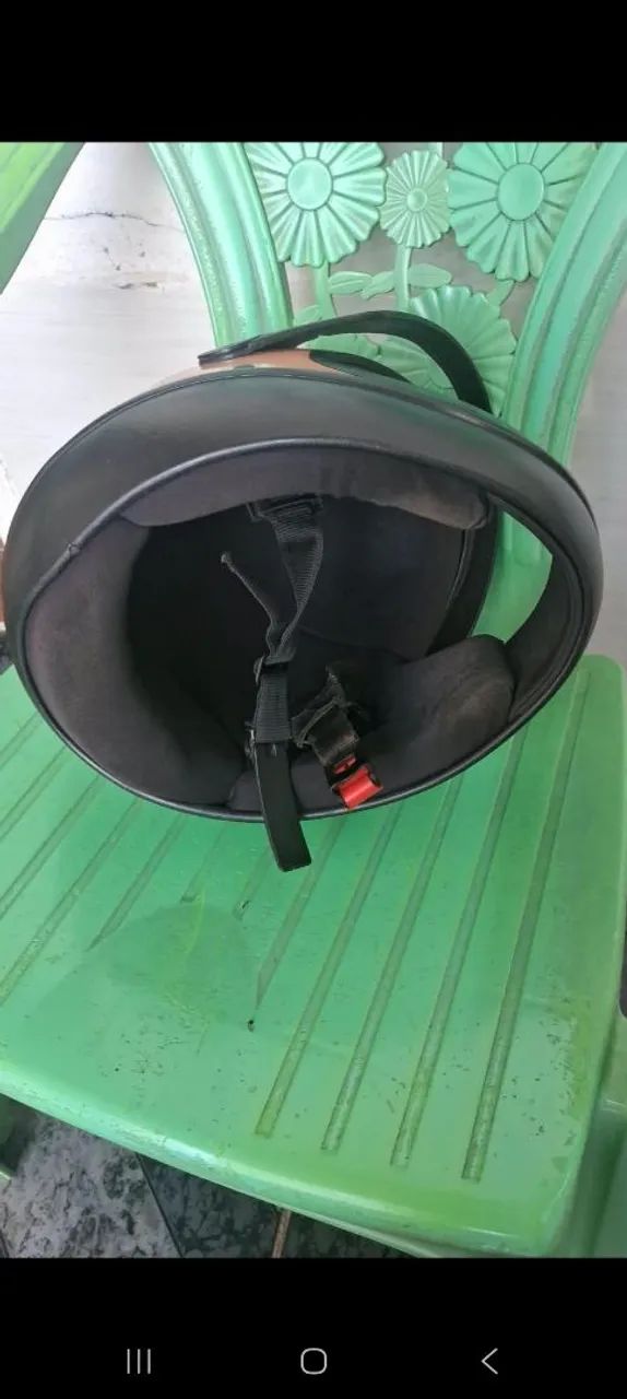 Os 2Capacete140,00 apenas com defeito nas visera.  - Foto 5