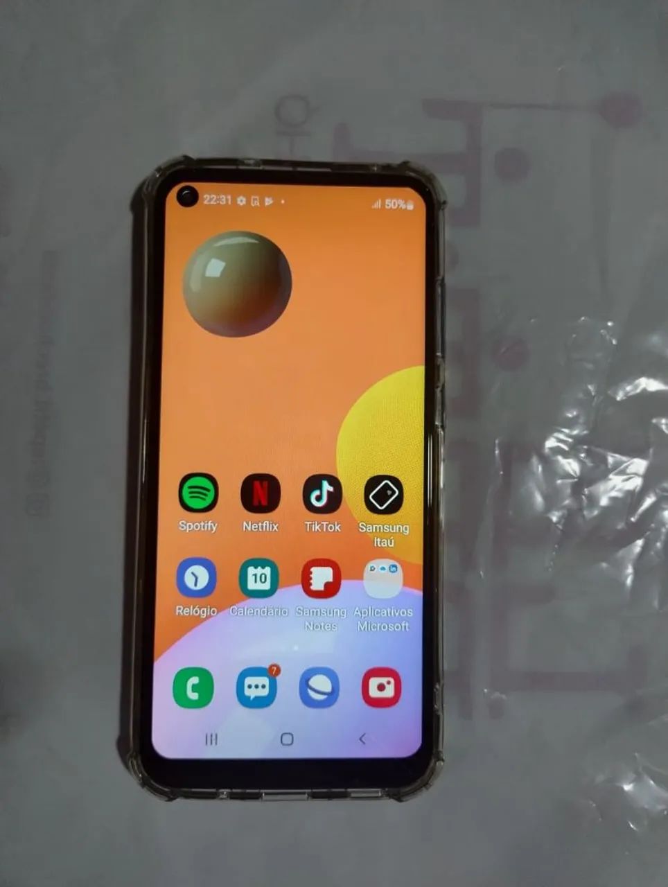 Smartphone Samsung galaxy a11 64gb 3 de ram usado com capa e película  - Foto 5