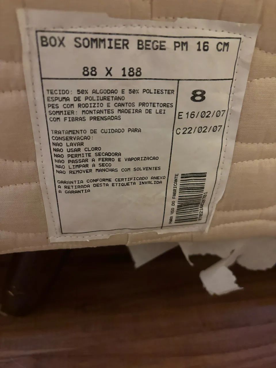 Vendo 2 camas box de solteiro com 2 colchões  - Foto 2