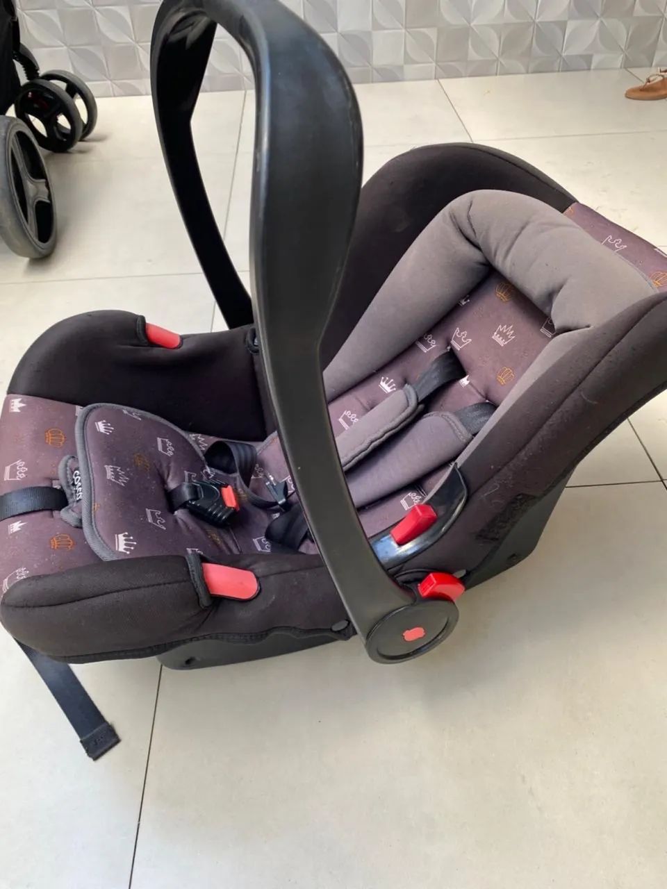 Carrinho e bebê conforto Cosco