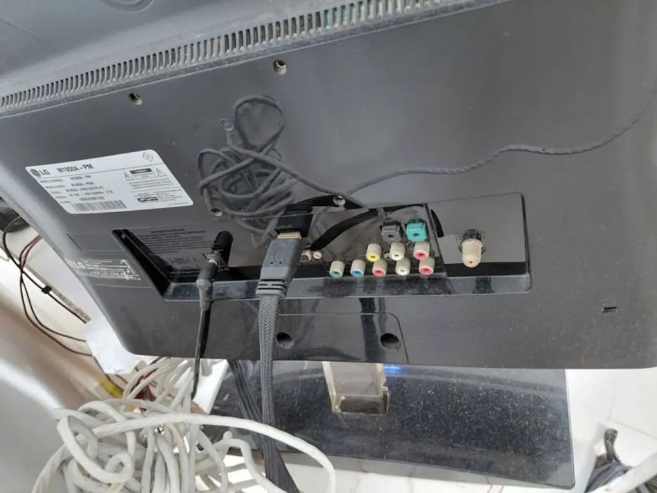 TV E MONITOR LG 18 POLEGADAS - Foto 4