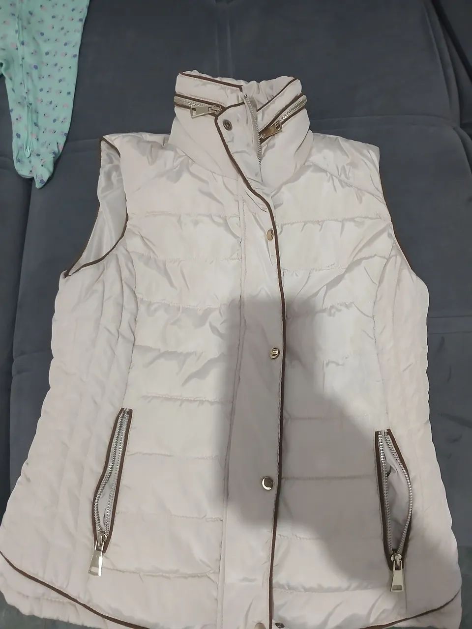 Colete feminino para frio