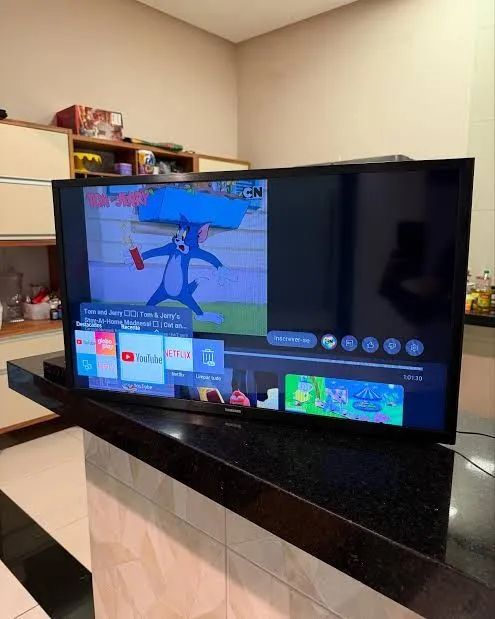 Vendo TV 32 polegadas Smart Samsung  - Foto 2