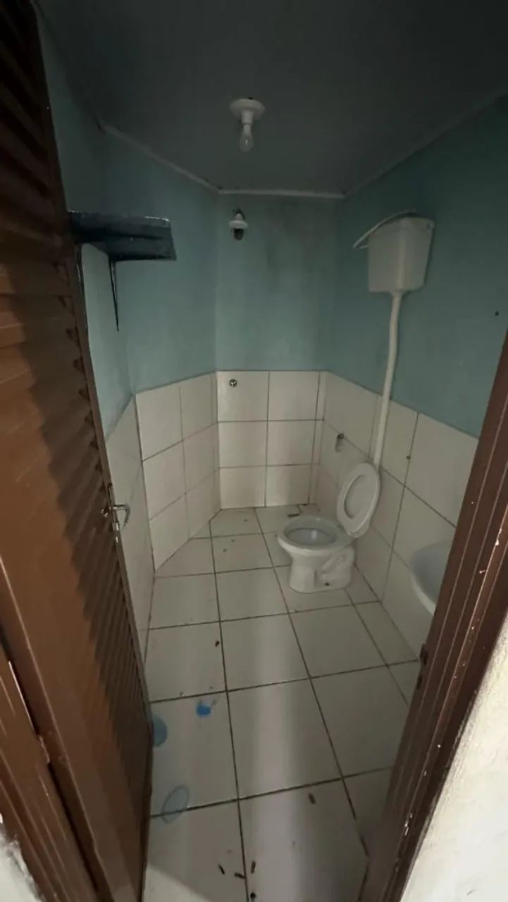 Vendo imóvel com sala comercial e casa no fundo - Foto 4