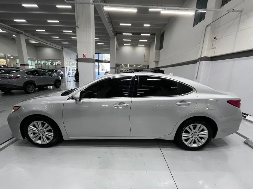 Lexus ES-350 3.5 24V 284cv, foto 6 de 16
