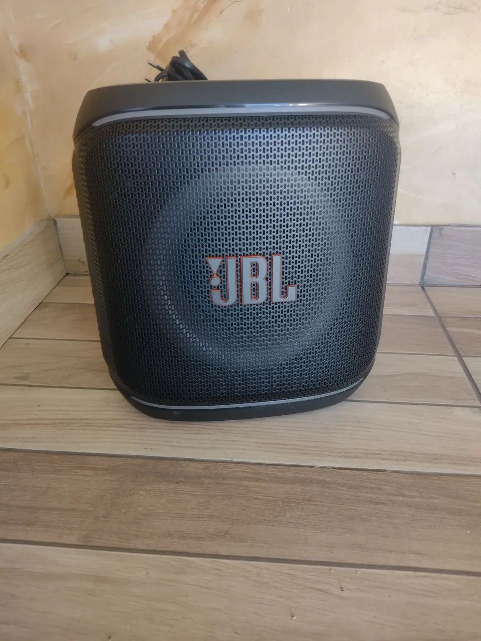 JBL PartyBox Encore 2, com 2 Microfones Originais. - Foto 2