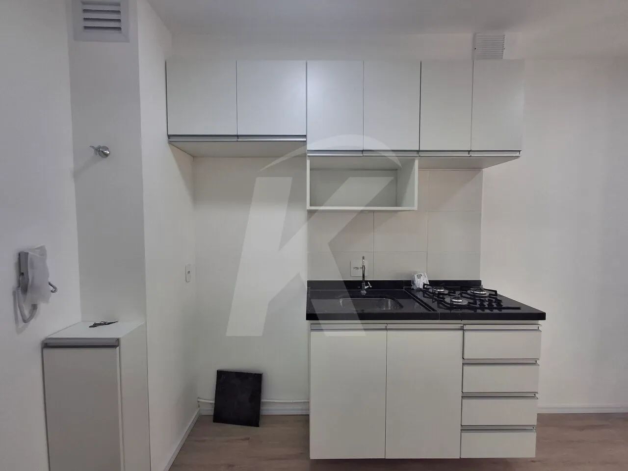 Apartamento com 1 quarto, sala, cozinha próximo ao metrô.