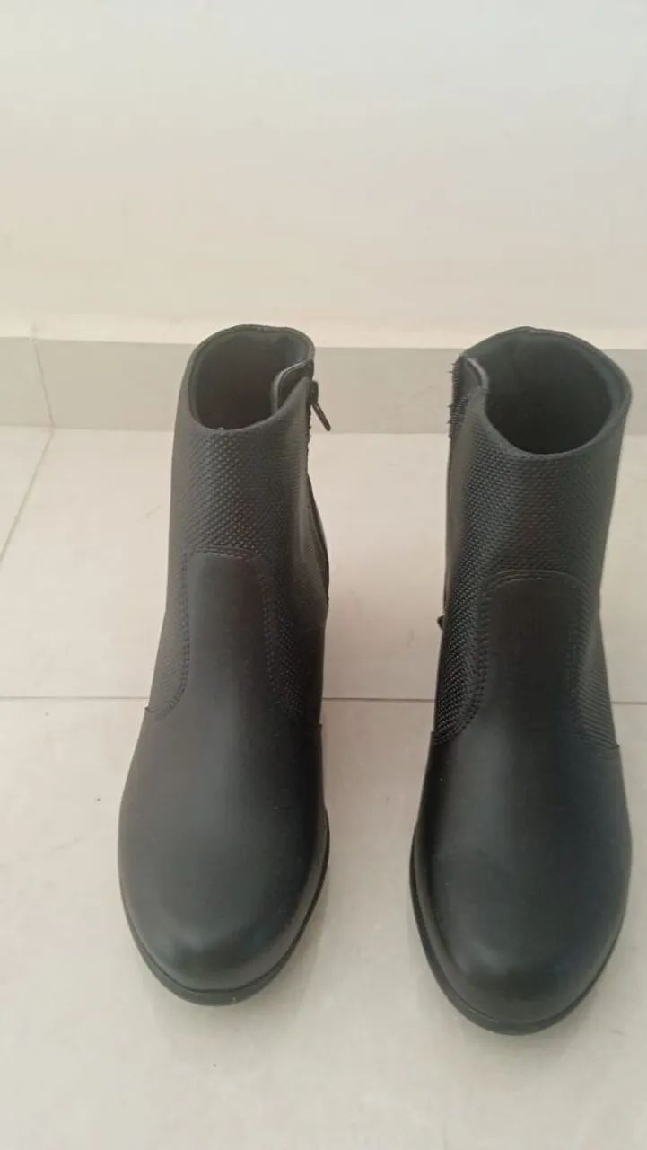 Bota feminina NOVA  - Foto 2