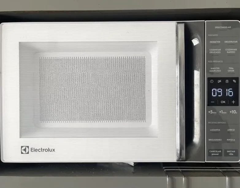 MICROONDAS ELECTROLUX 23L