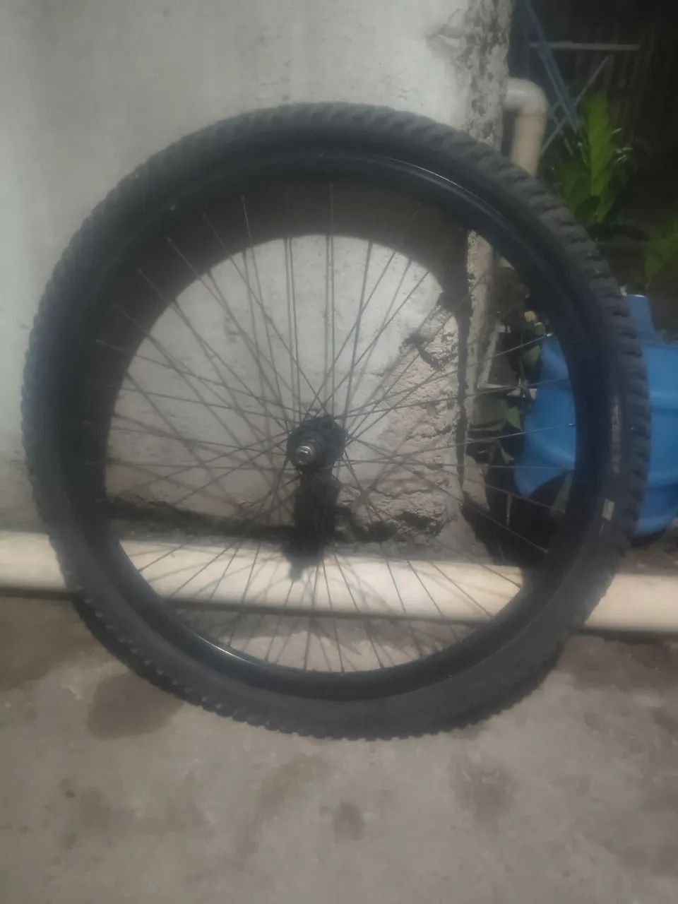 Roda Aro 26 com Pneu + Câmara - R$90 - Foto 2